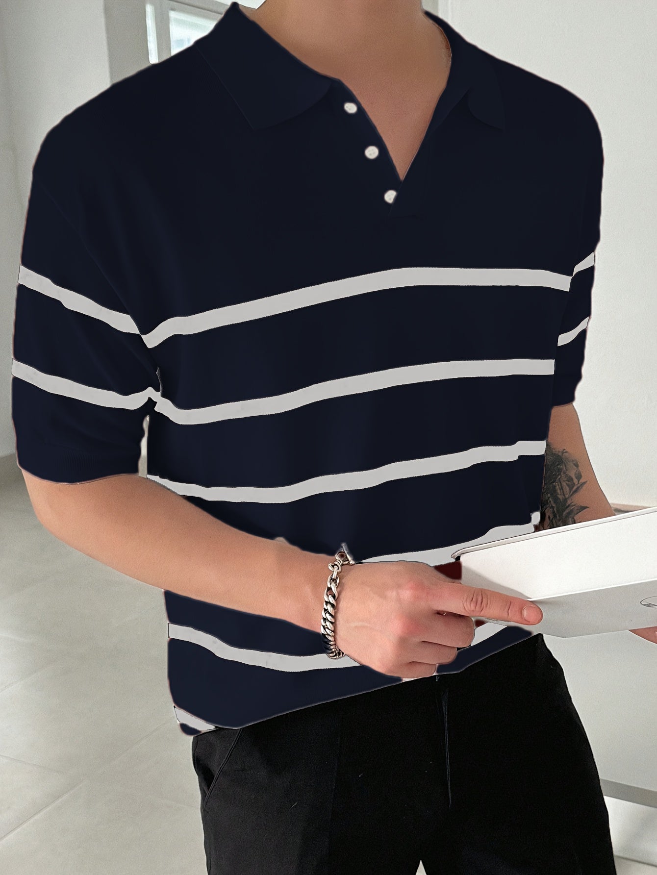 Polo de malha manga curta com gola listrada masculina