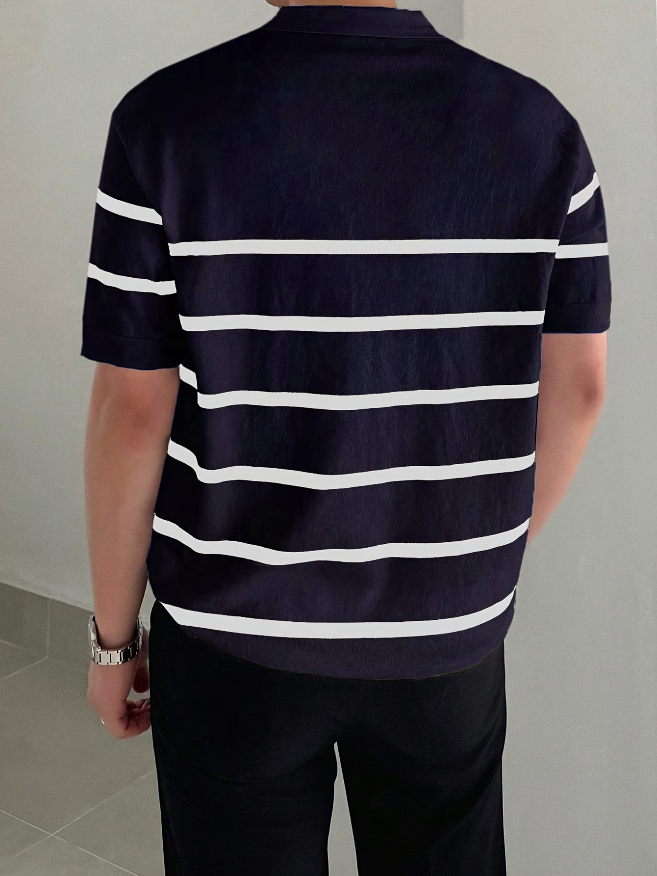 Polo de malha manga curta com gola listrada masculina