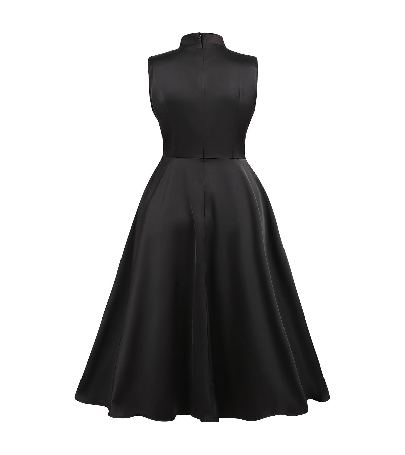 Look Quando telefone toca – Vestido midi preto com gola de laço