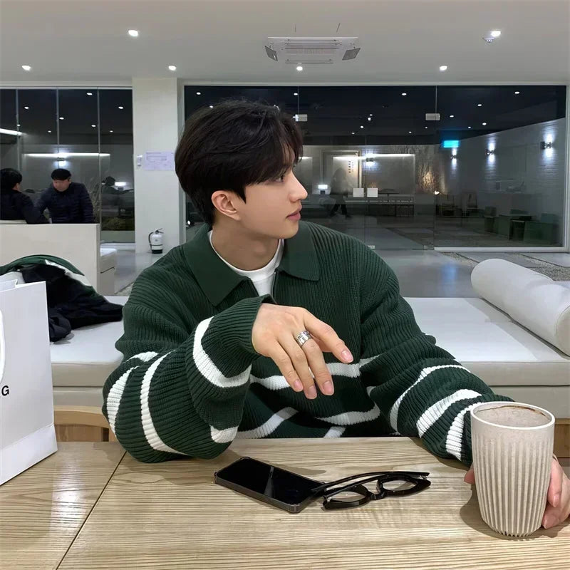 SUÉTER MASCULINO LISTRADO COM ZÍPER