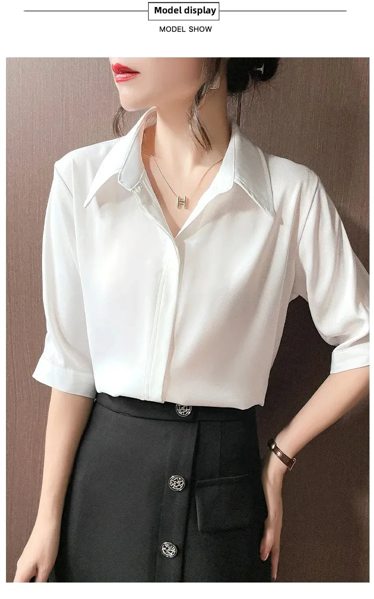 Camisa branca de manga curta estilo solto, lapela design versátil