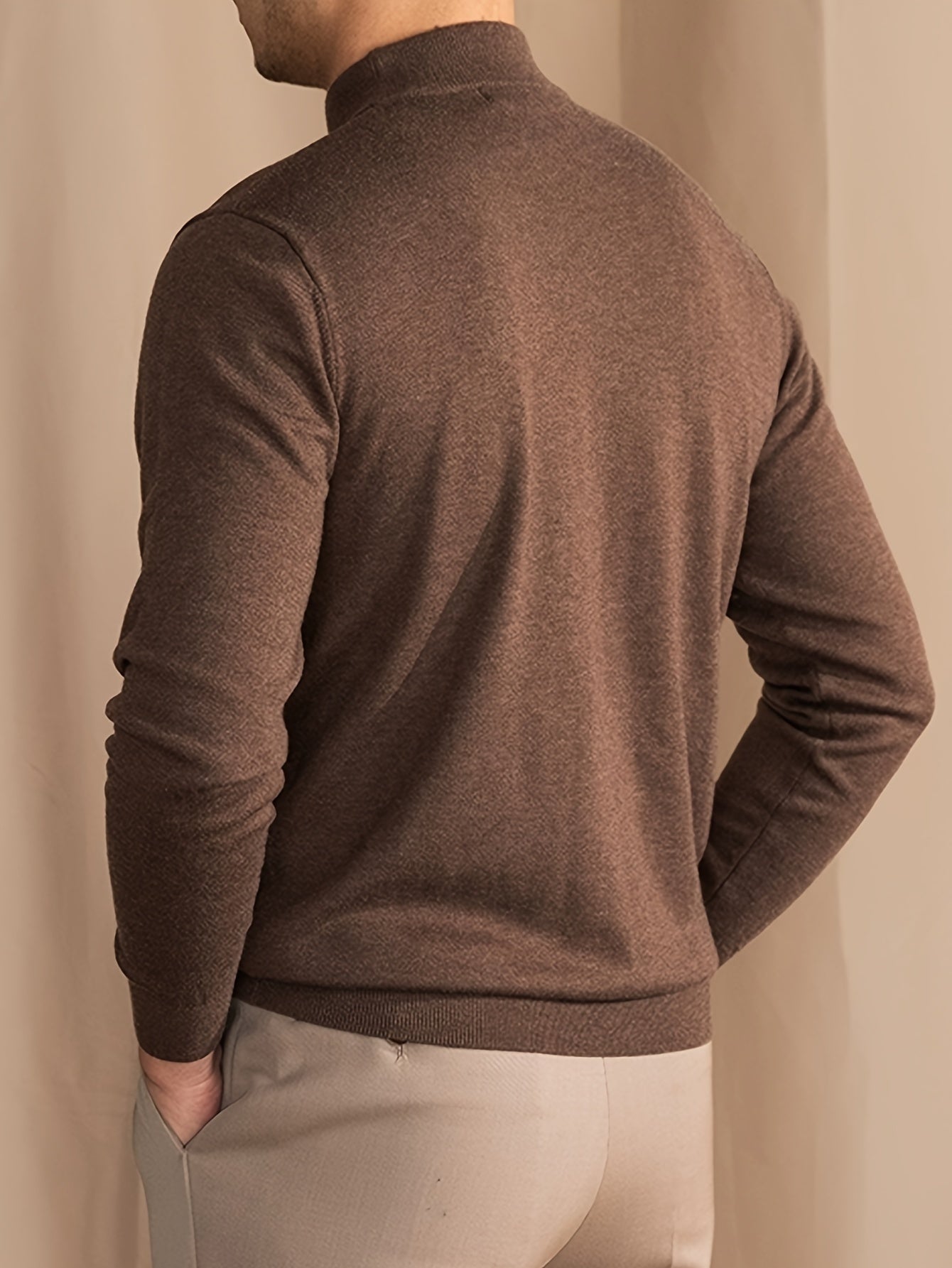 Suéter de malha gola alta de cor sólida masculina outono e inverno