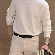 Suéter masculino de malha com gola alta