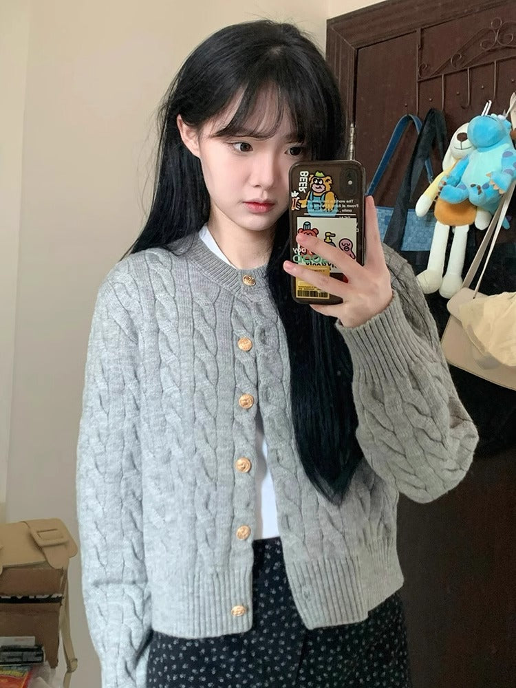 Cardigan Vintage Feminino Tricotado com Botões - Look Elegância de Outono