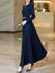 Vestido de manga comprida com decote em V, corte slim, cintura justa