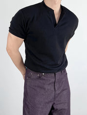 Camisa masculina com decote em V Ultra-Dry