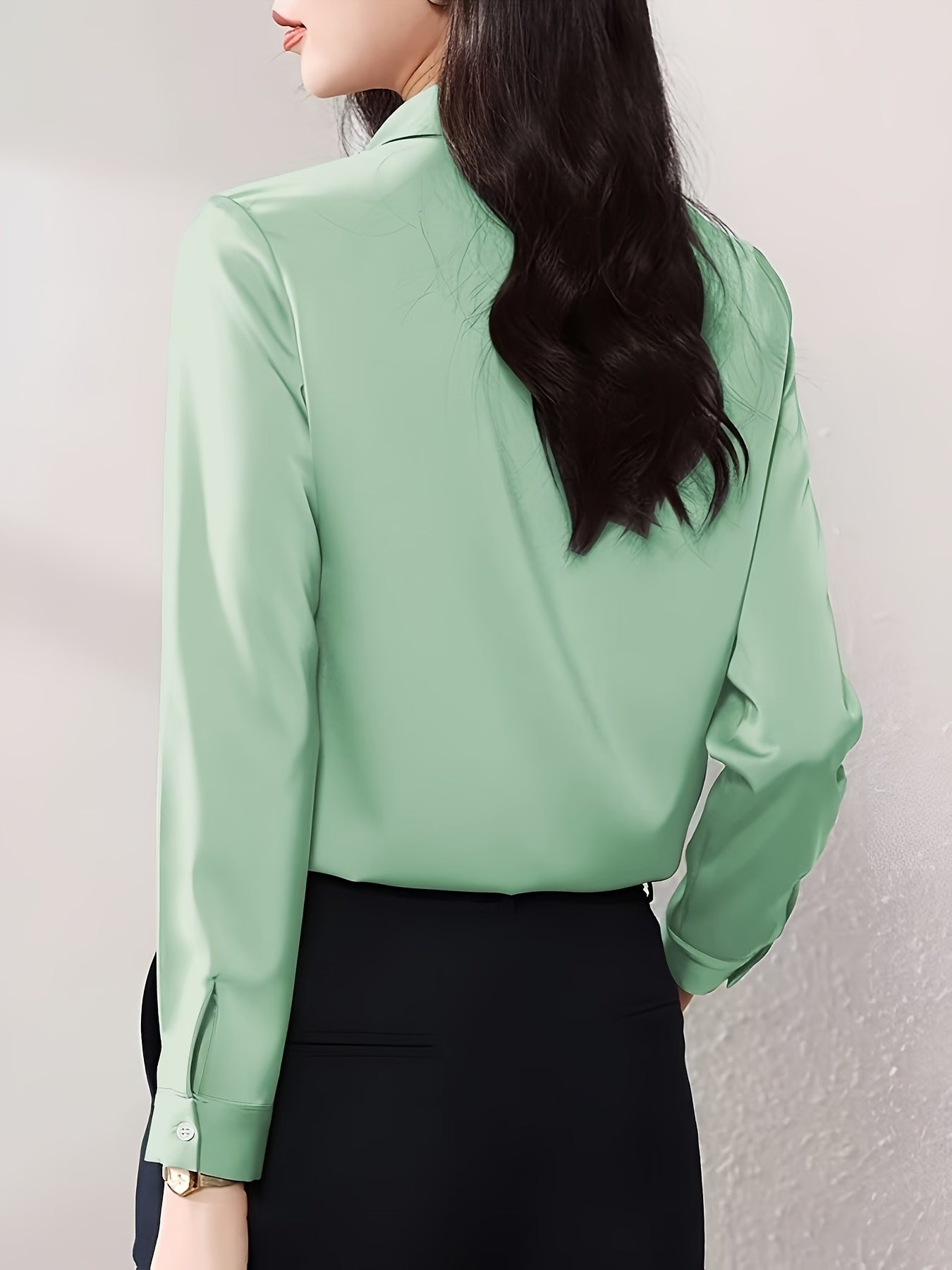Camisa de botão frontal ,elegante de lapela de  manga comprida