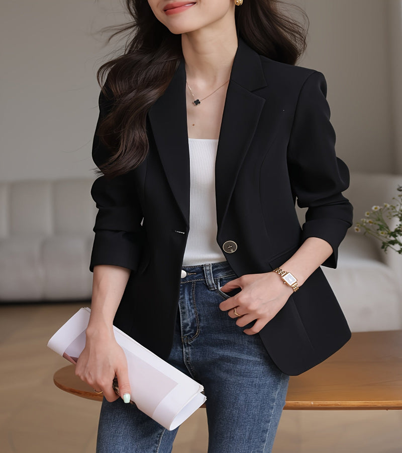 Terno Feminino de Manga Longa – Elegância Atemporal em Corte Clássico