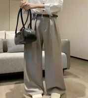 CALÇA CINTURA ALTA COM RECORTE EVASÊ - LOOK “LINHA REFINADA"