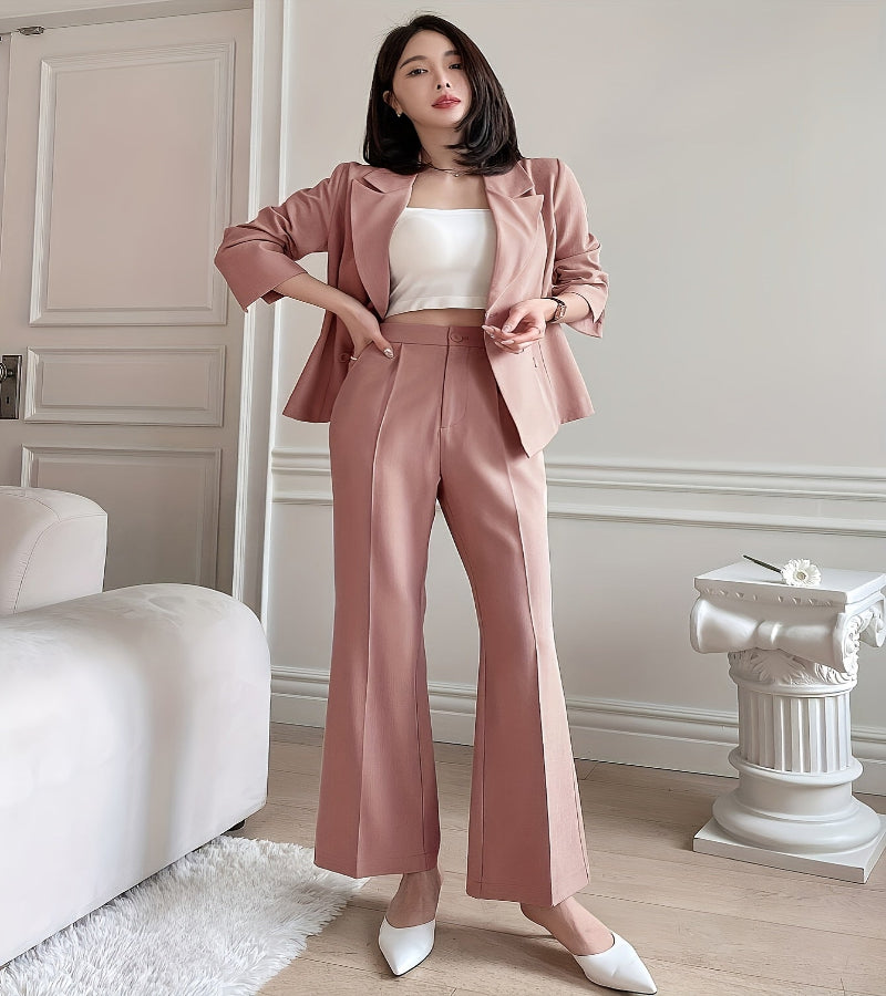 Conjunto de terno feminino de duas peças, incluindo blazer de manga 3/4 e calças boca de sino