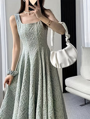 Vestido Elegante de Poliéster com Gola Quadrada