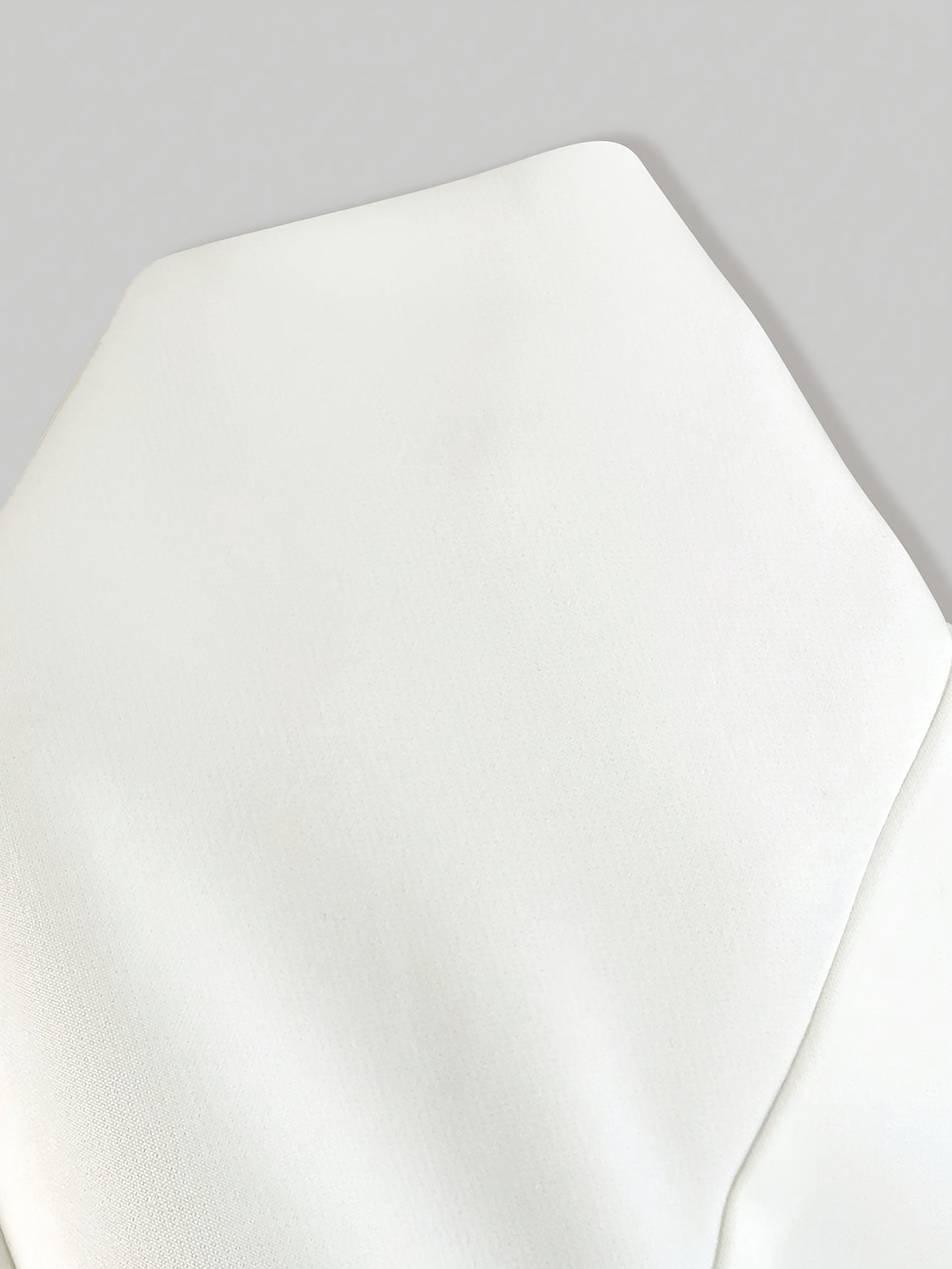 Blazer elegante  de abotoamento com botões dourados - corte justo