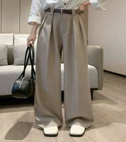 CALÇA CINTURA ALTA COM RECORTE EVASÊ - LOOK “LINHA REFINADA"