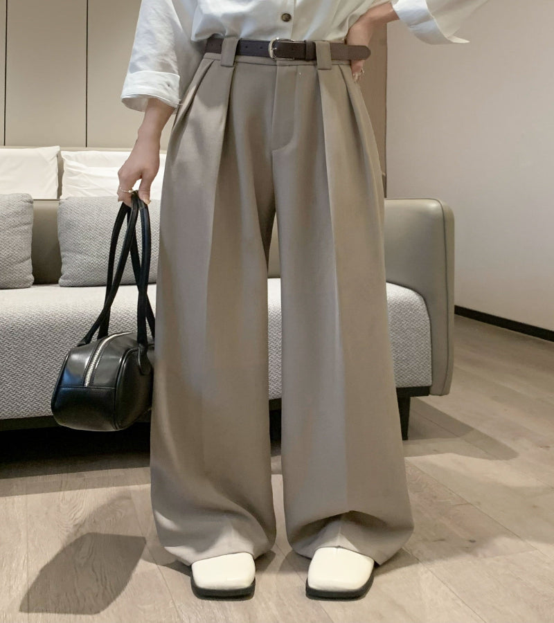 CALÇA CINTURA ALTA COM RECORTE EVASÊ - LOOK “LINHA REFINADA"