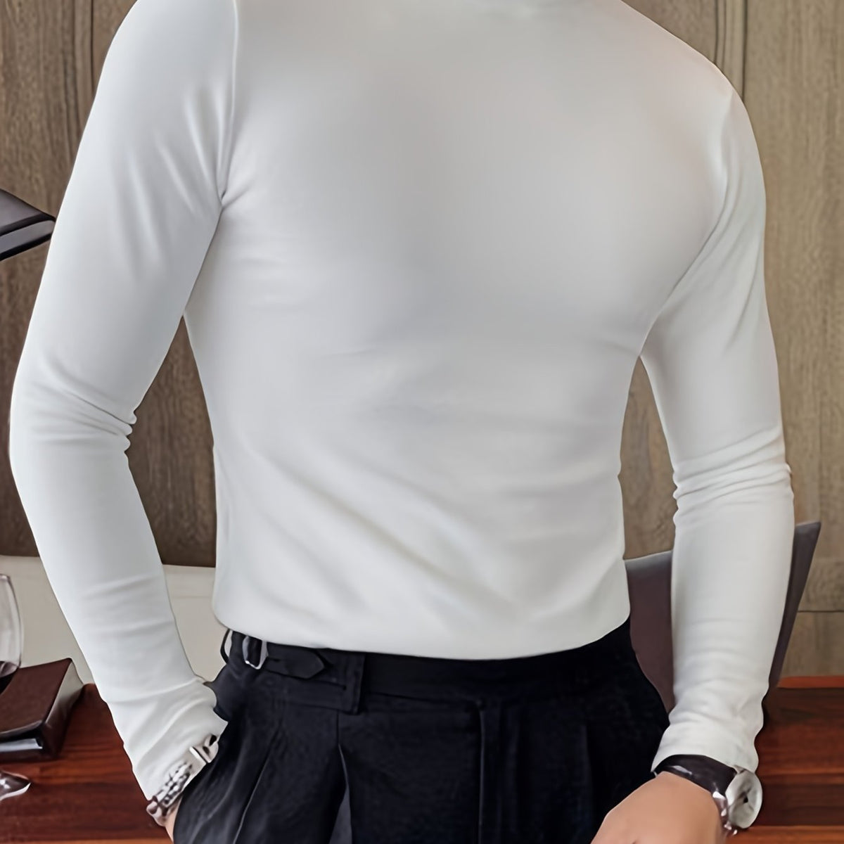 Camiseta casual com gola alta, manga longa