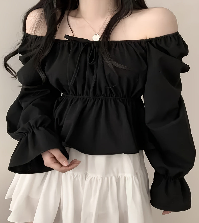 Camisa Solta de Ombro Caído com Cintura Marcada e Mangas Sino com Babados – Sofisticação e Leveza no Estilo Coreano