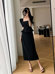 Vestido elegante justo com decote quadrado,  cor sólida, tecido, com detalhe peplum
