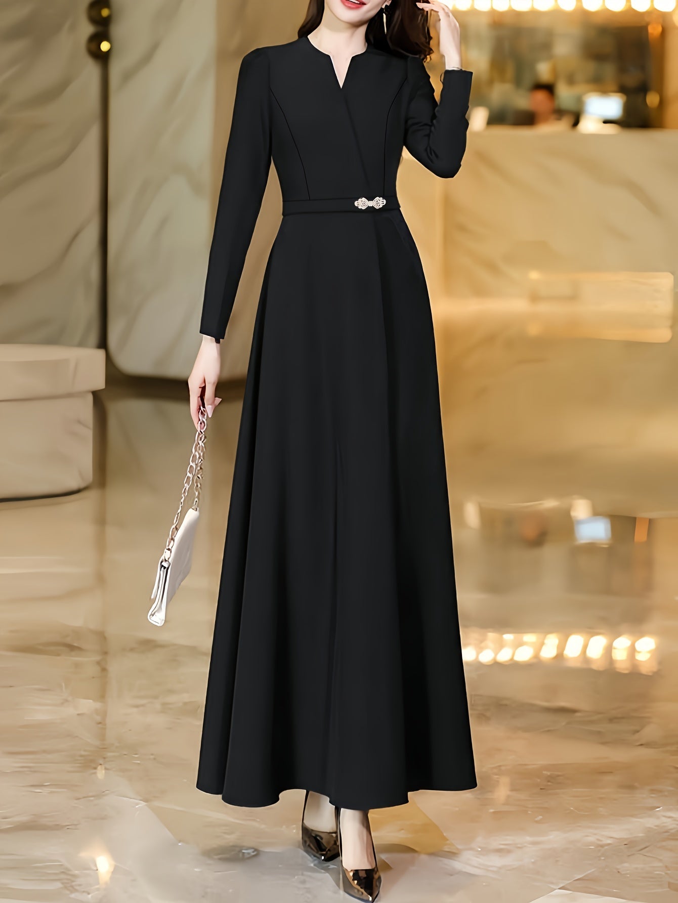 Vestido de manga comprida com decote em V, corte slim, cintura justa