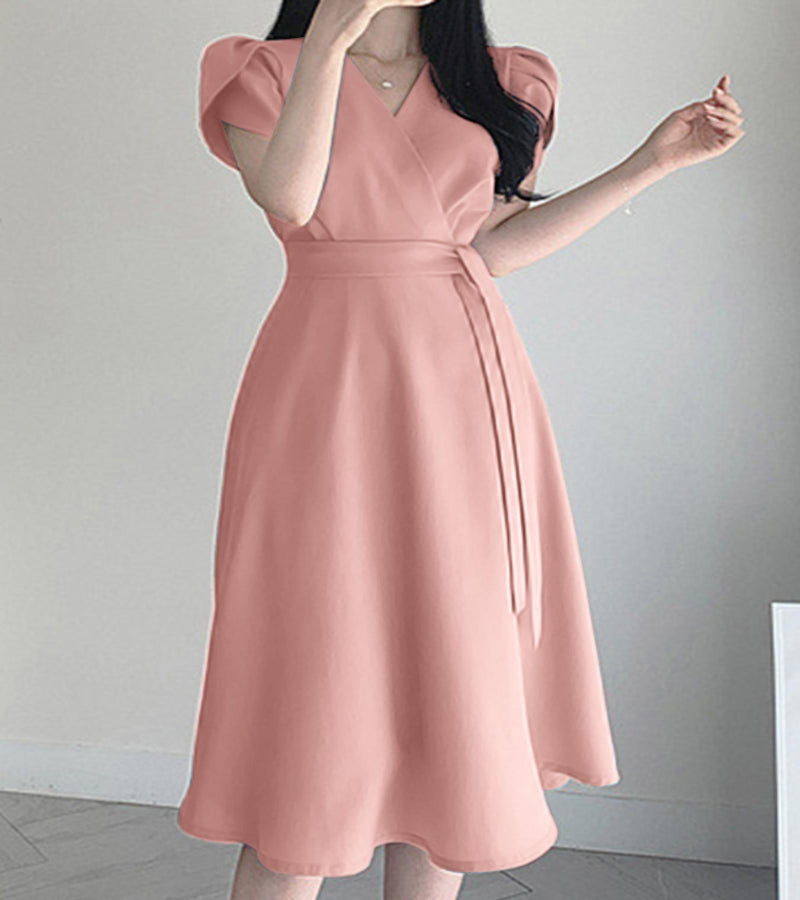 Vestido Elegante com Decote em V e Linha A