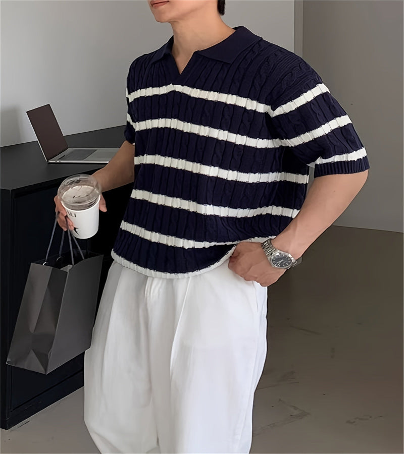 Camisa polo masculina de malha listrada, elegante e versátil
