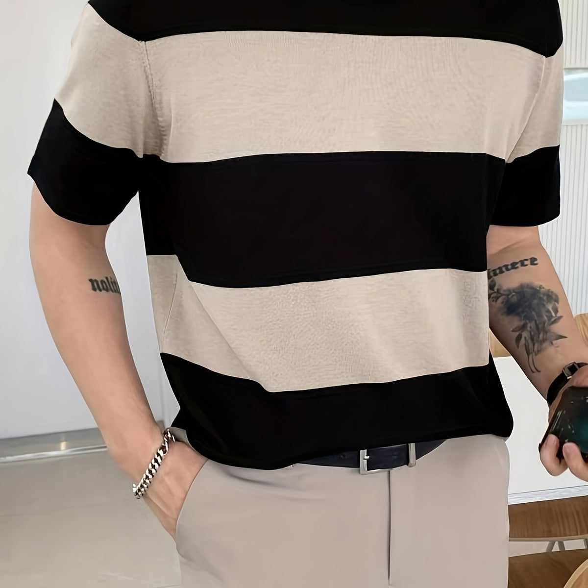 Camisa masculina de manga curta, leve, listrada e com blocos de cores