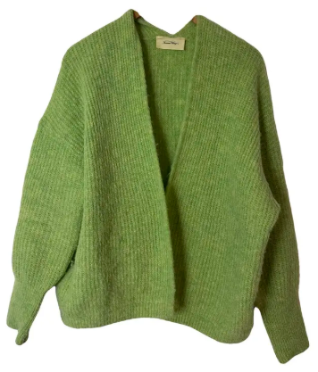 Look "Meu Demônio Favorito" - Cardigan + cropped em tricô