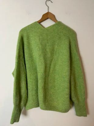 Look "Meu Demônio Favorito" - Cardigan + cropped em tricô