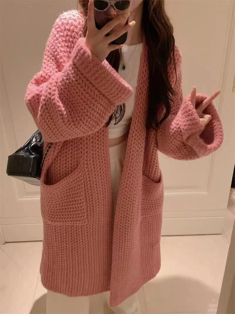 Cardigã Longo em Malha com Bolsos