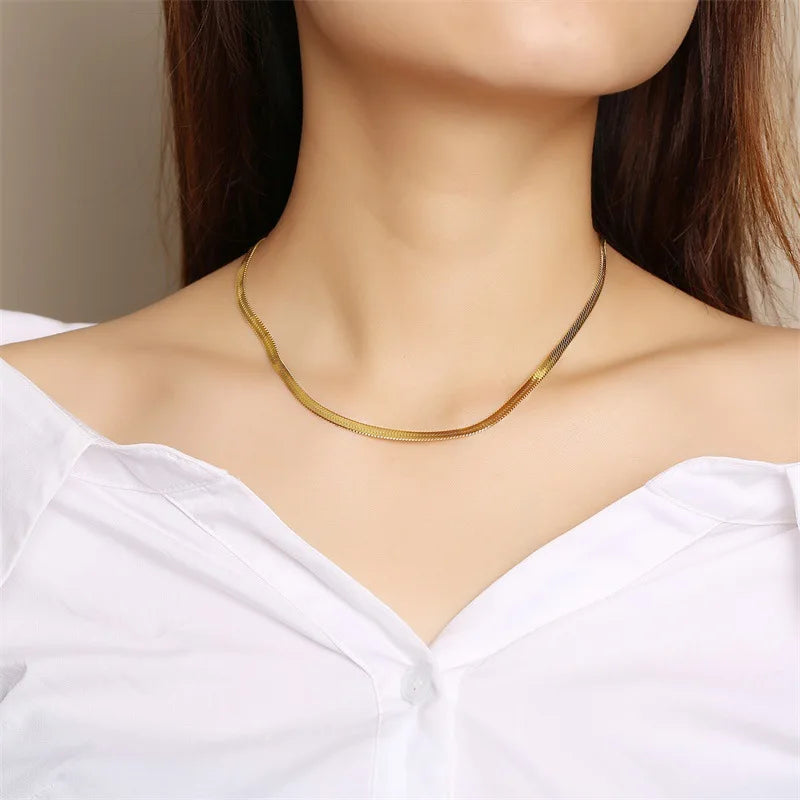 Gargantilha Punk com Corrente de Cobra e Lâmina Plana, Colar Dourado e Prateado