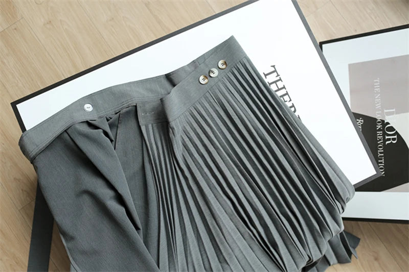 Look Kim You Jung (Rainha das lagrimas) - Saia Midi Irregular  e Cropped Vinho