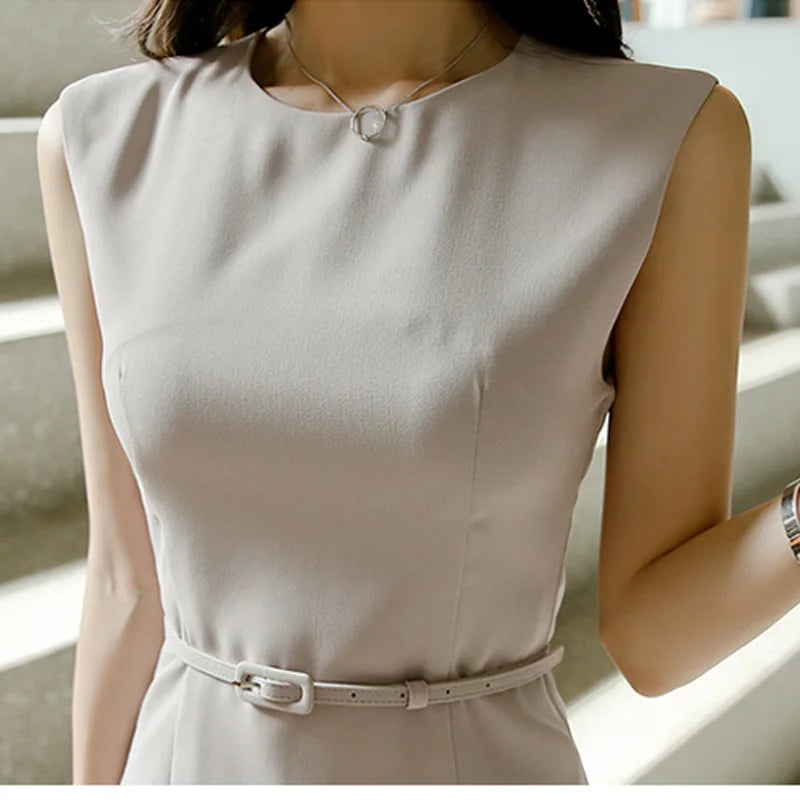 Vestido Feminino Bainha Sem Mangas - Elegância e Sofisticação em um Só Look