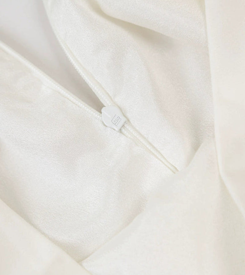 Saia de Veludo Cotelê Branca – Elegante, Sofisticada e com Caimento Impecável