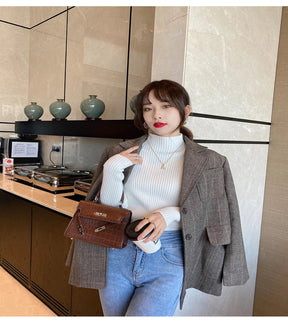 SUÉTER DE INVERNO COM GOLA FALSA - LOOK “ENTRE ESTAÇÕES”