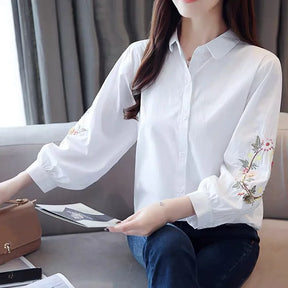 Camisa Bordada com Gola Polo e Manga 3/4