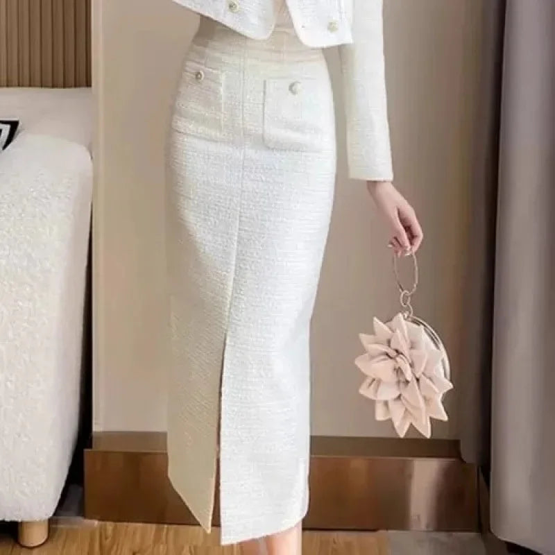Conjunto Tweed com Jaqueta Curta e Saia - Look Elegância Profissional