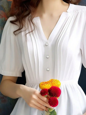 Camisa justa com mangas curtas e design exclusivo