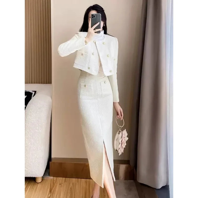 Conjunto Tweed com Jaqueta Curta e Saia - Look Elegância Profissional