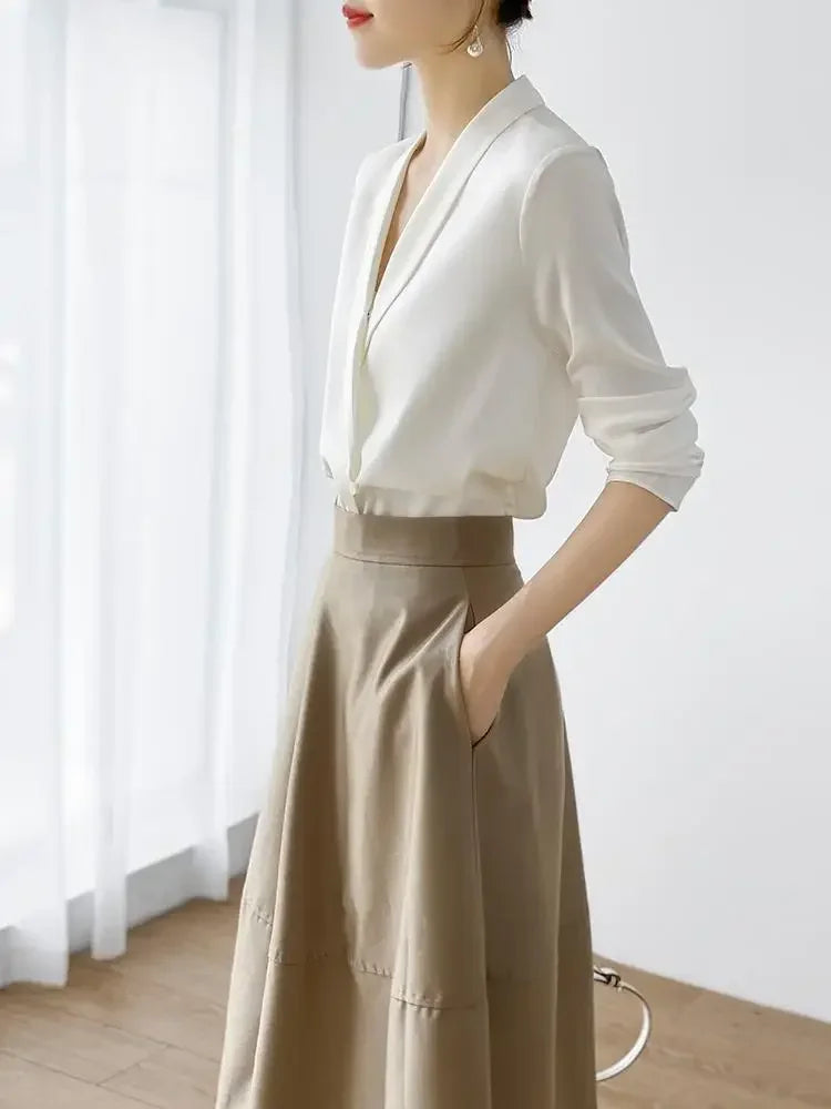 Blusa elegante em seda cetim