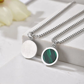 Colar com pingente verde de aço inoxidável