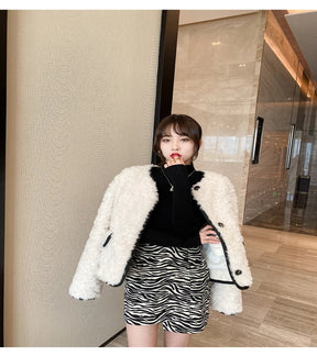 SUÉTER DE INVERNO COM GOLA FALSA - LOOK “ENTRE ESTAÇÕES”