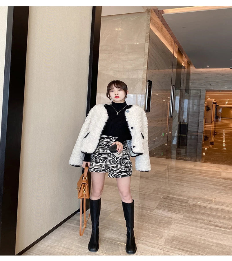 SUÉTER DE INVERNO COM GOLA FALSA - LOOK “ENTRE ESTAÇÕES”