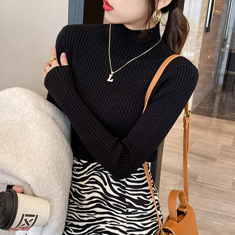 SUÉTER DE INVERNO COM GOLA FALSA - LOOK “ENTRE ESTAÇÕES”