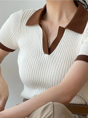 Camiseta Feminina Canelada Manga Curta  Gola Polo - Serenité