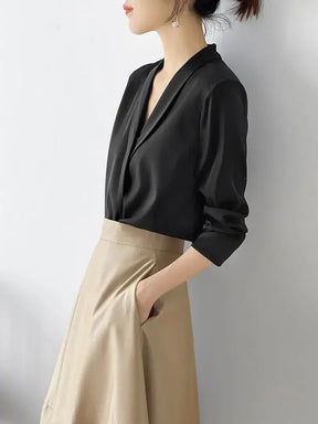 Blusa elegante em seda cetim