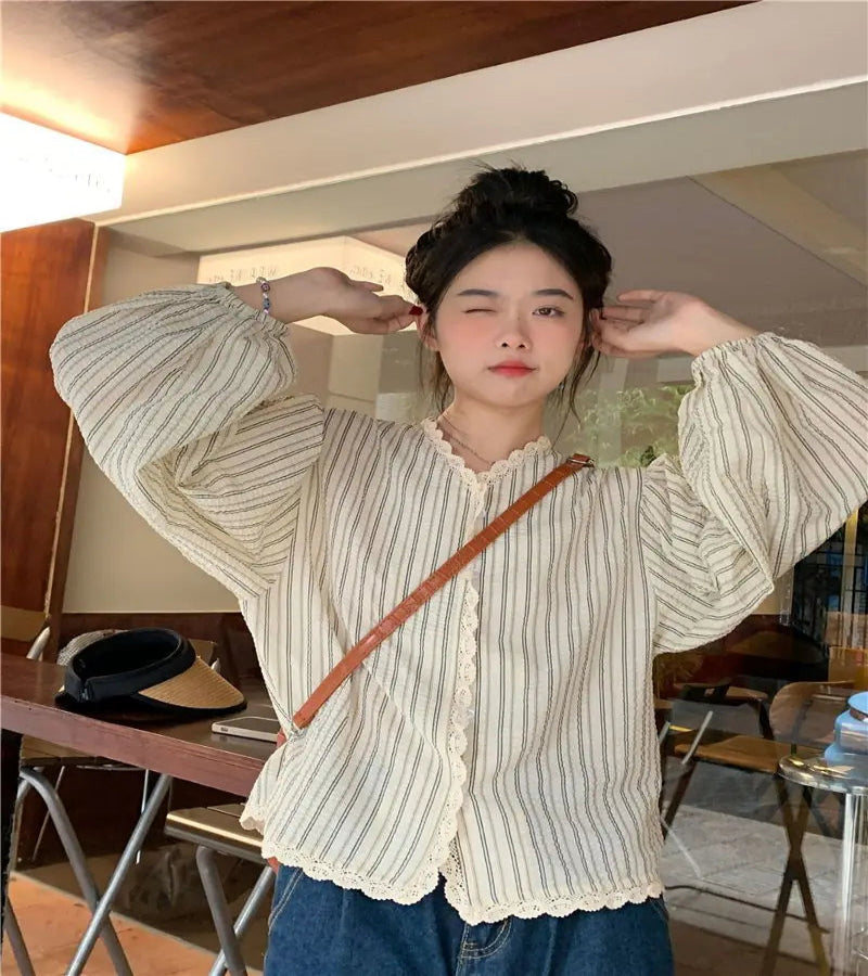 Camisa listrada vintage, renda, gola em V, moda coreana