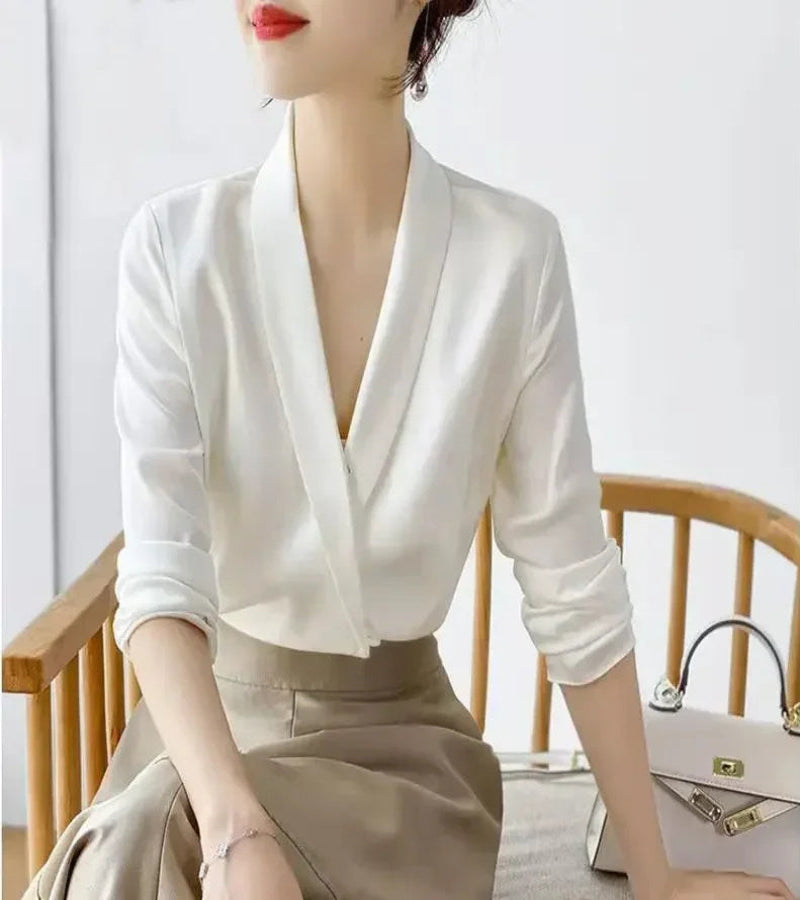 Blusa elegante em seda cetim