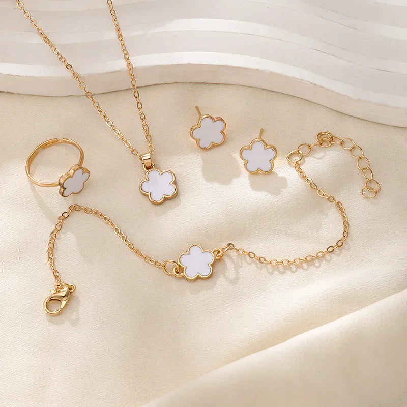 Conjunto de Joias Luxo Floral – Colar, Pulseira e Anel Femininos