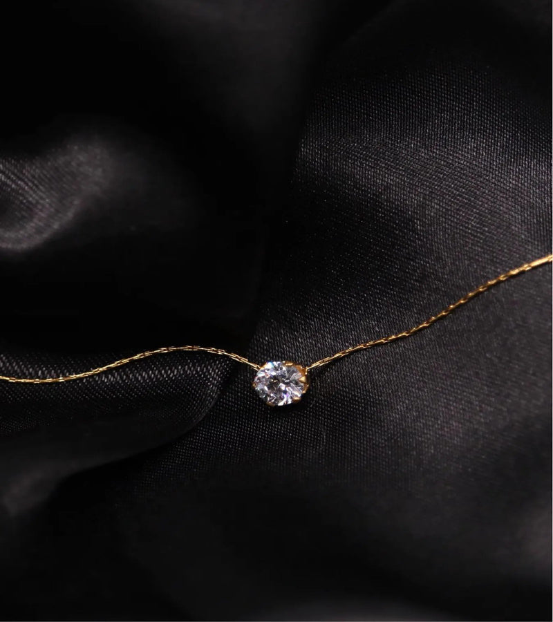 Colar Minimalista Solitário com Pingente de Zircônia Antimanchas
