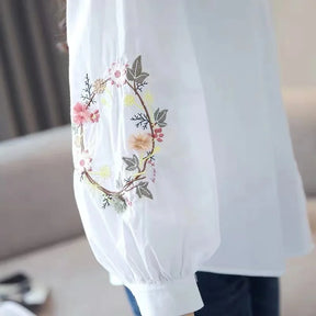 Camisa Bordada com Gola Polo e Manga 3/4
