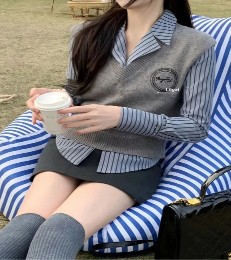 Conjunto Preppy Tricot – Colete + Suéter Feminino Deluxe